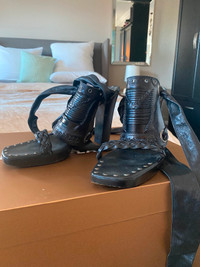 Yves Saint Laurent black Sandals with straps
