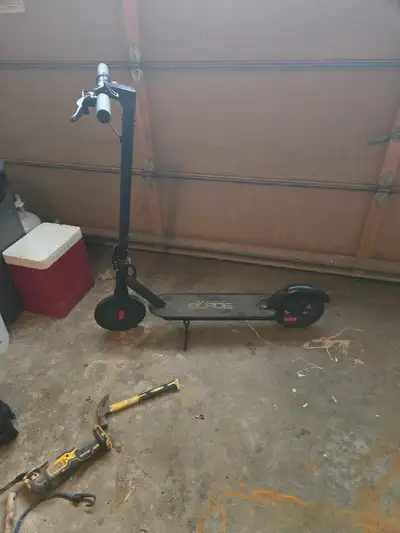 Gravity Blade Escooter Max 30km