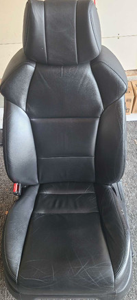 Acura MDX Driver Seat