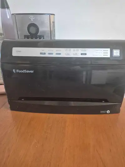 FoodSaver V3460 Vacuum Sealer, View more