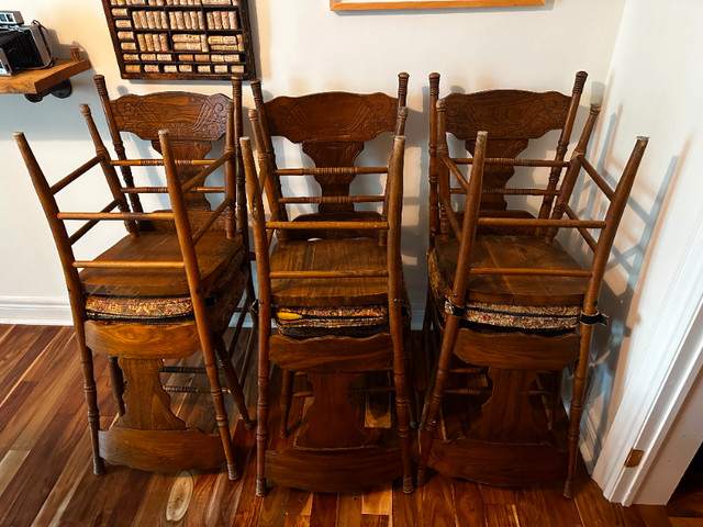 Antique Wooden Dining Chairs (6) in Dining Tables & Sets in City of Toronto - Image 2