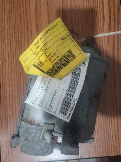 used, came off 2009 jaguar xf, compatible with various other jaguars as well, part number AJ83990 XJ...