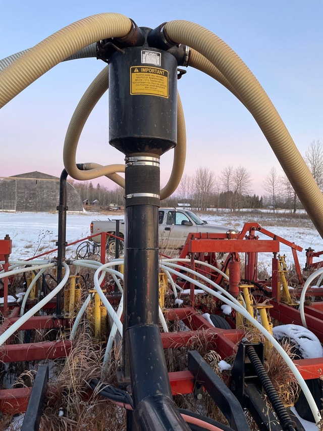 32’ Bourgault air seeder Farming Equipment Edmonton Kijiji