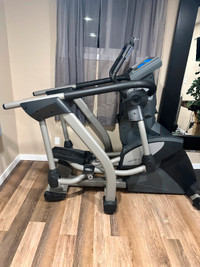 Nautilus Pro Series Elliptical Cross Trainer Model EV7.18 Heavy