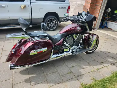 Beautiful bagger built for long rides. Comfort every kilometer. Always stored indoors and meticulous...