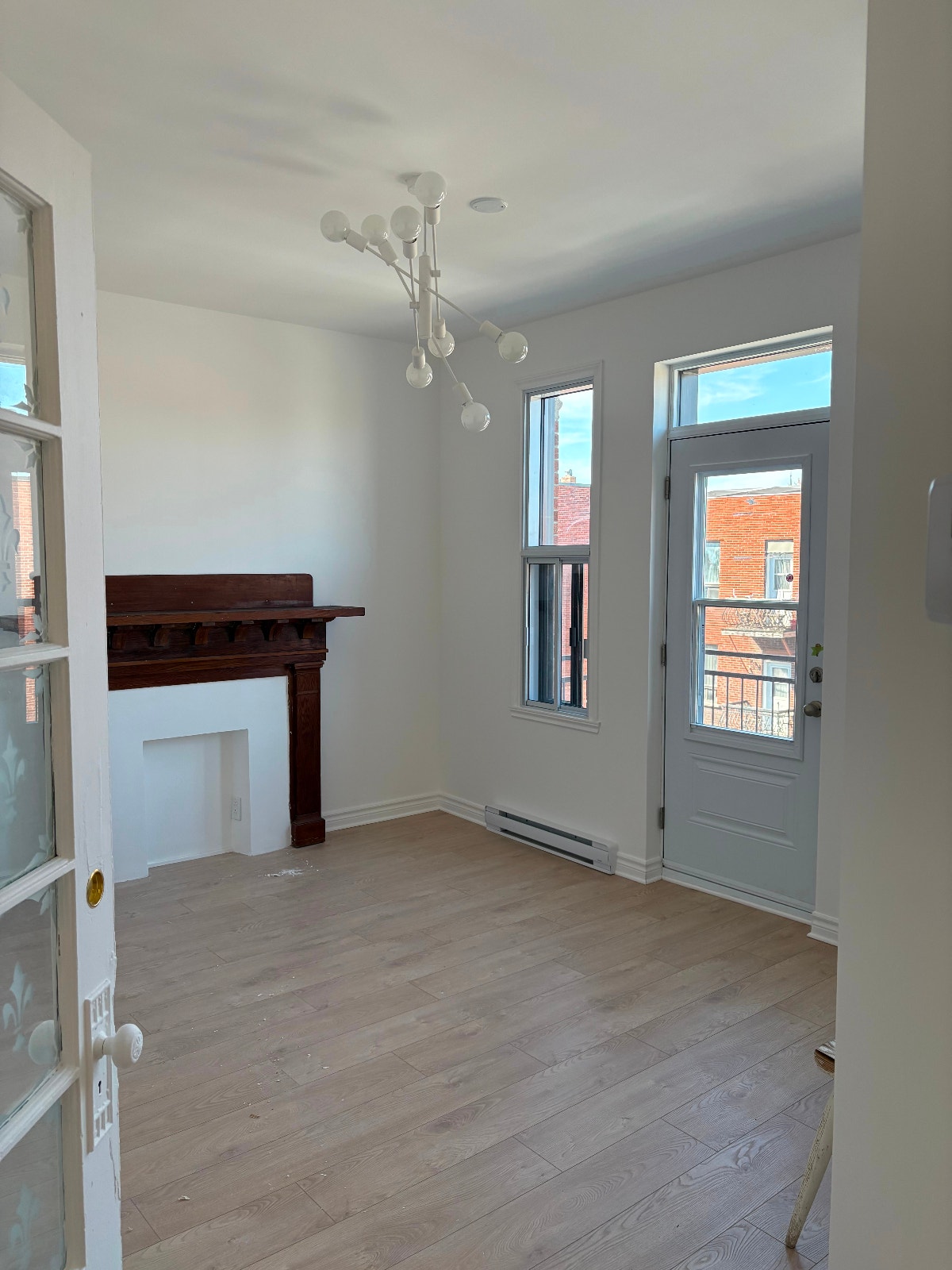 $ 1.950 SUPERBE  5 1/2 (Petite Patrie) — photo 2