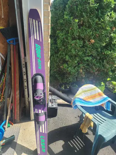 Slalom water ski, View more