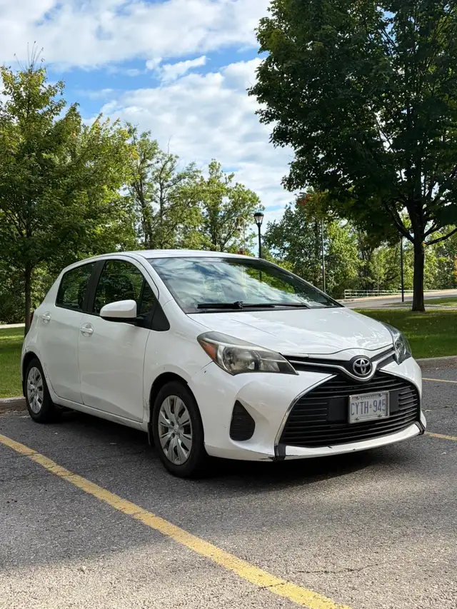 2015 Yaris LE557469074278983682