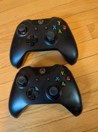 Xbox One wireless controllers, one left