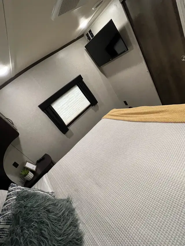 2018 voltage toy hauler M3805 in Travel Trailers & Campers in Fort St. John - Image 4