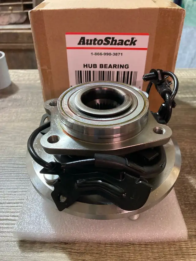 Dodge Journey Rear Hubs - New in Transmission & Drivetrain in Calgary - Image 2