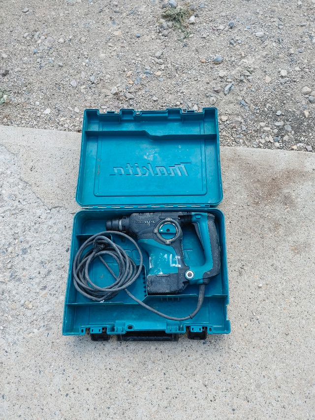 Makita Hammer Drill in Power Tools in Moose Jaw - Image 3