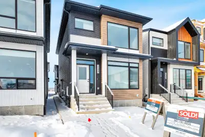 Main Floor-3 Bed 2.5Bath