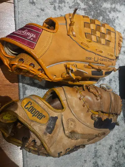 The rawlings glove, labelled Tony Fernandez, (a long time Blue Jays shortstop) pg29 model, basket we...