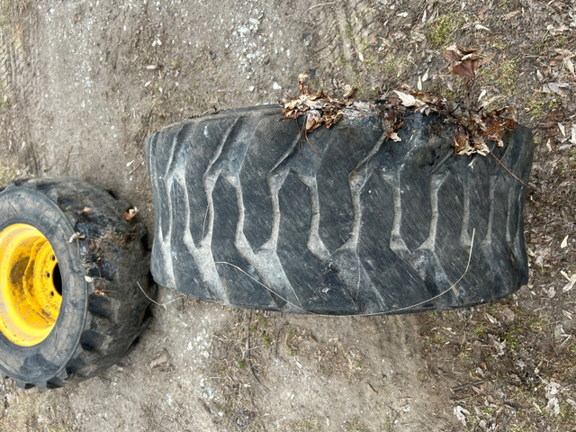 12x16.5 skidsteer tires in Heavy Equipment Parts & Accessories in La Ronge - Image 4