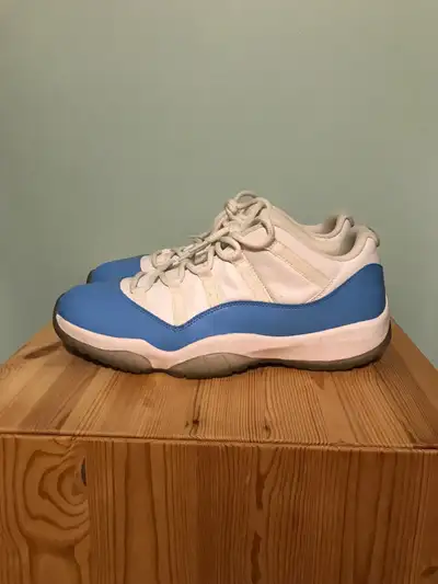 Jordan 11 - White/Patent Carolina Blue sz. 12, View more