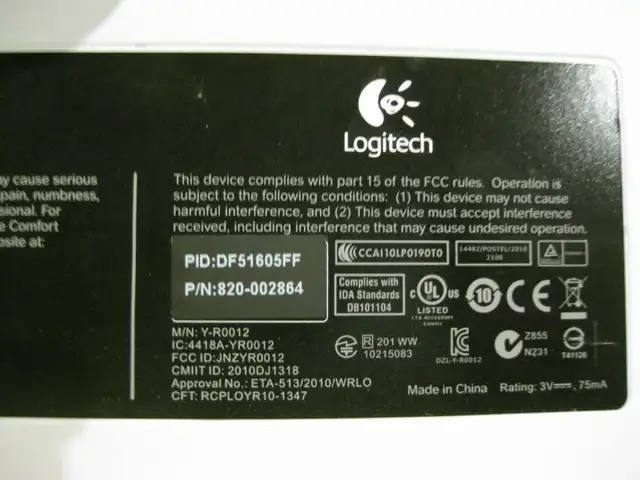 Black Logitech MK520 Wireless Keyboard and Laser Mouse Combo in Mice, Keyboards & Webcams in Kitchener / Waterloo - Image 7