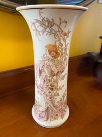 Vintage Porcelain Vase by Kaiser La Boheme  Design by K. Nossek