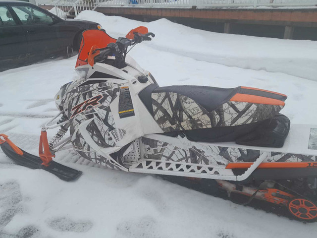 2017 Artic Cat zr9000 limited cheap  in Snowmobiles in Peterborough