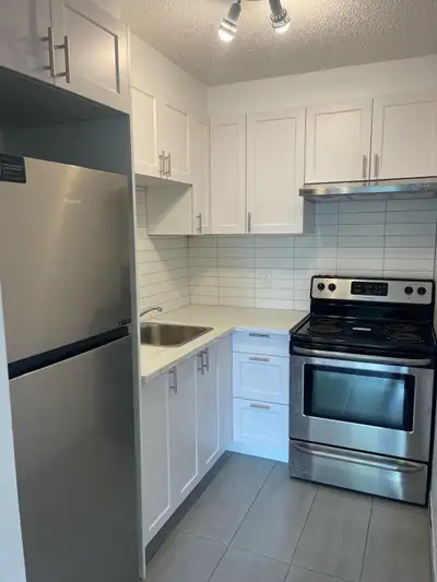 Description PROMOTIONS !!! Logements disponibles : - 3 1/2 – #18 1 250$ AU LIEU DE 1 400$ NEUF – Dis...