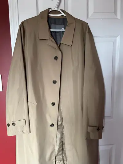 Men's tan trench coat. Size M/M 40(38-40), View more