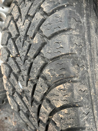 BMW 325 i (e46)  205-60r-15  WINTER TIRES