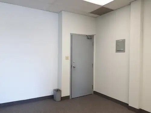 This office space is about 910 sq.ft., and it has an open office and one private room. Rent is $1,36...