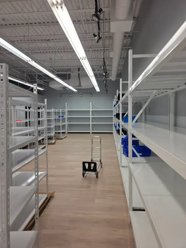 Industrial Shelving | Heavy Duty Boltless Steel in Bookcases & Shelving Units in City of Toronto - Image 3