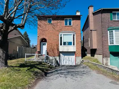 FOR RENT: 13 Coolspring Cres, Nepean (3bed/2.5bath)