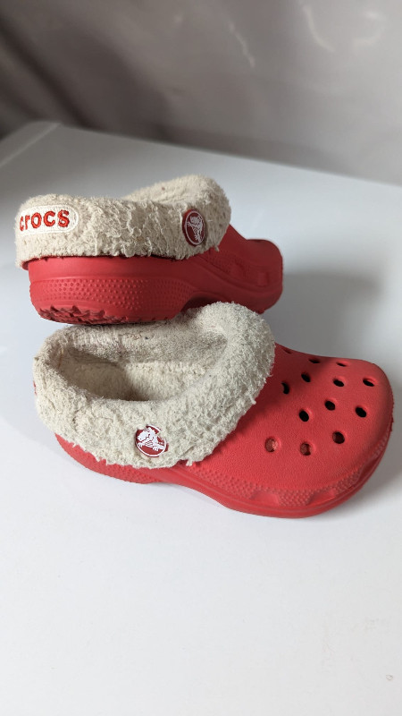 Crocs toddler size 7 in Clothing - 2T in Winnipeg