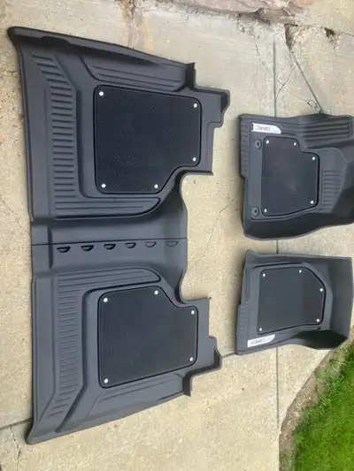 GMC Sierra 1500 4 door driver/passenger and rear floor mats. Nice rubber quality. Brand new.