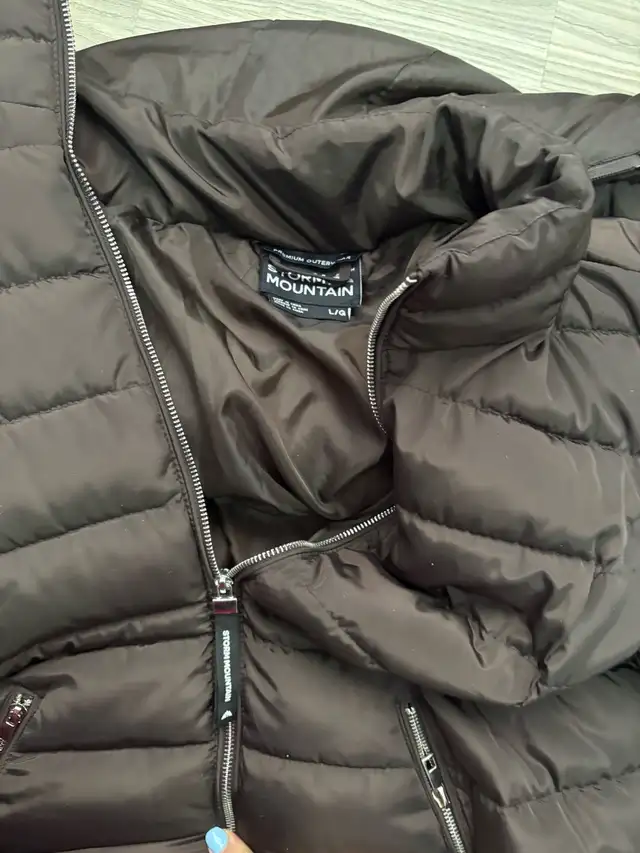 Storm mountain women’s winter coat manteau hiver femmes (brun)  in Women's - Tops & Outerwear in City of Montréal - Image 4