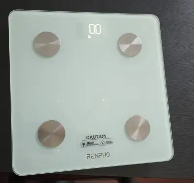 Renpho Weighing Scale Model: ES-CS20M-W Works well. Selling since we bought another one. Elegant Gla...