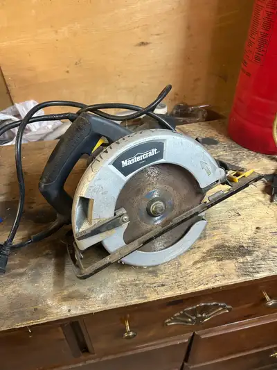 Electric circular saw., View more