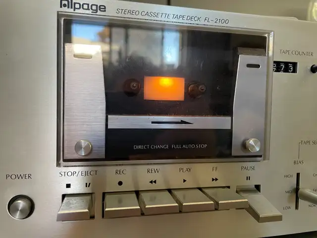 Alpage FL-2100 Stereo Cassette Deck in Stereo Systems & Home Theatre in Markham / York Region - Image 3