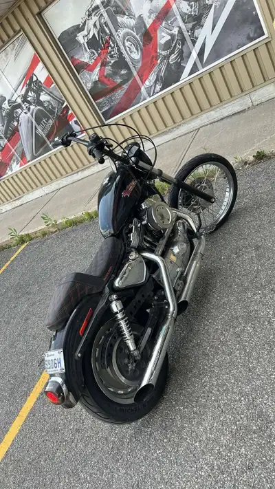 2002 HD sportster 1200 xl custom Runs great, just came out of the shop. Has a minor flasher issue bu...