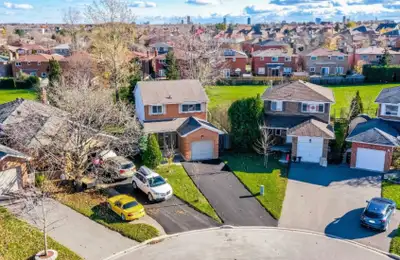 Full House for rent 4 bed 2 washroom