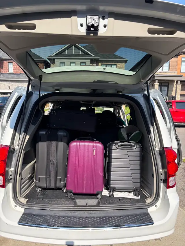 Minivan for Rides & More489976373708083202