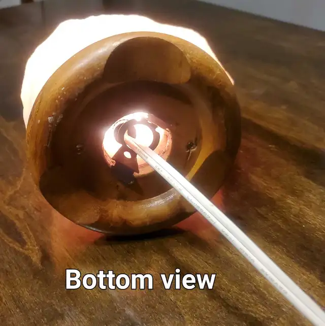 Beautiful Big Himalayan Heavy Salt Lamp - $30 - in Orleans ON  in Indoor Lighting & Fans in Ottawa - Image 8