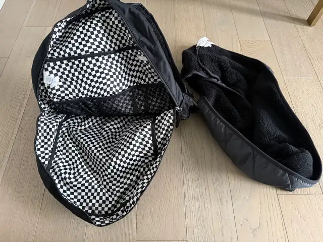 Ivivva puffer scarf and backpack  in Kids & Youth in St. Albert - Image 4