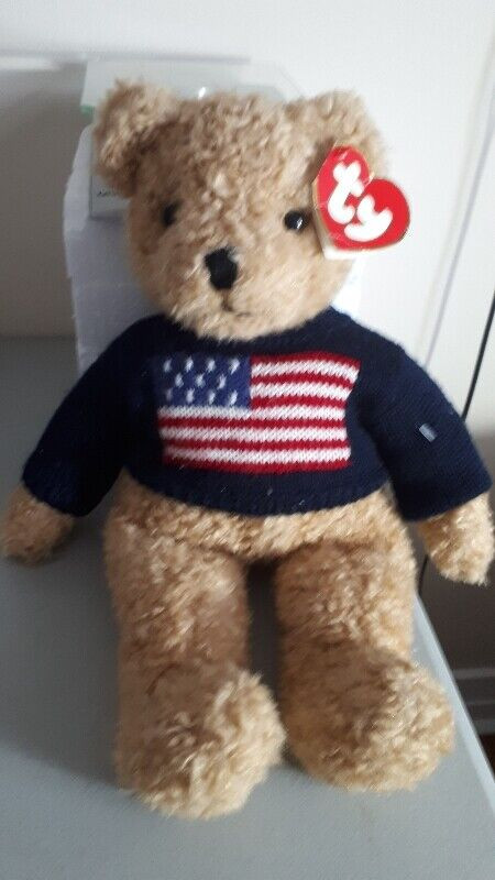 8 Beanie Baby Bears by Ty. Many rare and vintage collectables in Arts & Collectibles in Chatham-Kent - Image 3