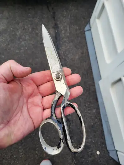 Vintage Clauss No. 3310 3310 Dressmaker Seamstress Scissors 10 1/2" Long. Made in USA