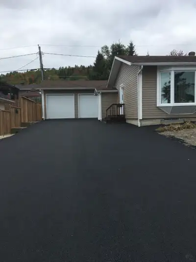 Chambre à louer près de l’hôpital d’Edmundston NB. Service wifi Laveuse et sécheuses Endroit calme e...