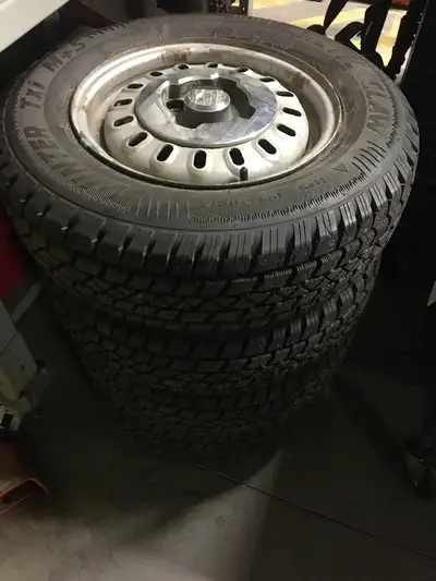 195/70R14 arctic claw m+s studded winter tires