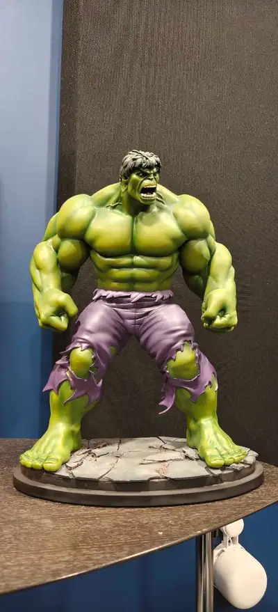 The Incredible Hulk Variant Version by Bowen Designs, View more