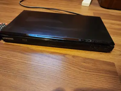 Samsung blu-ray disk player, View more