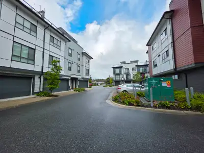 3-Bedroom 3 Bath Townhouse