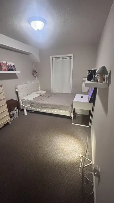 - Lease take over available ASAP until April 25th - Person leasing must be a student at Wilfrid Laur...