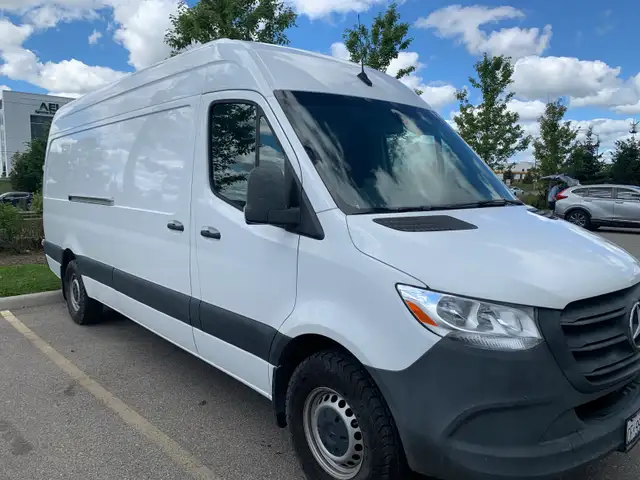 Sprinter van559287533033891841