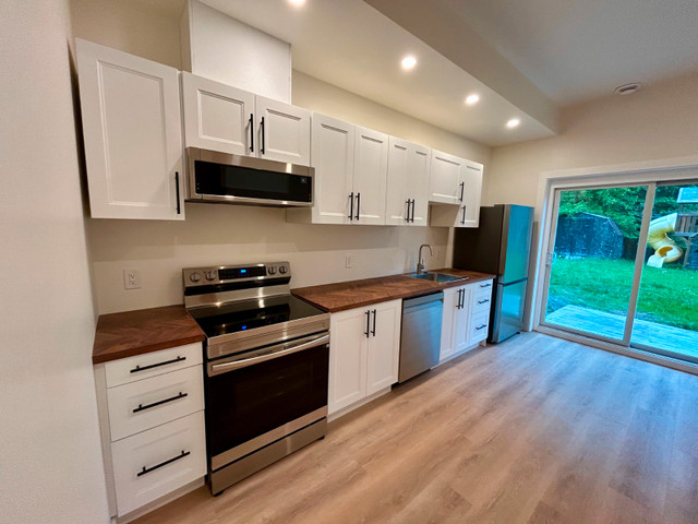 2 Beds 1 Bath Apartment in Long Term Rentals in Muskoka - Image 2